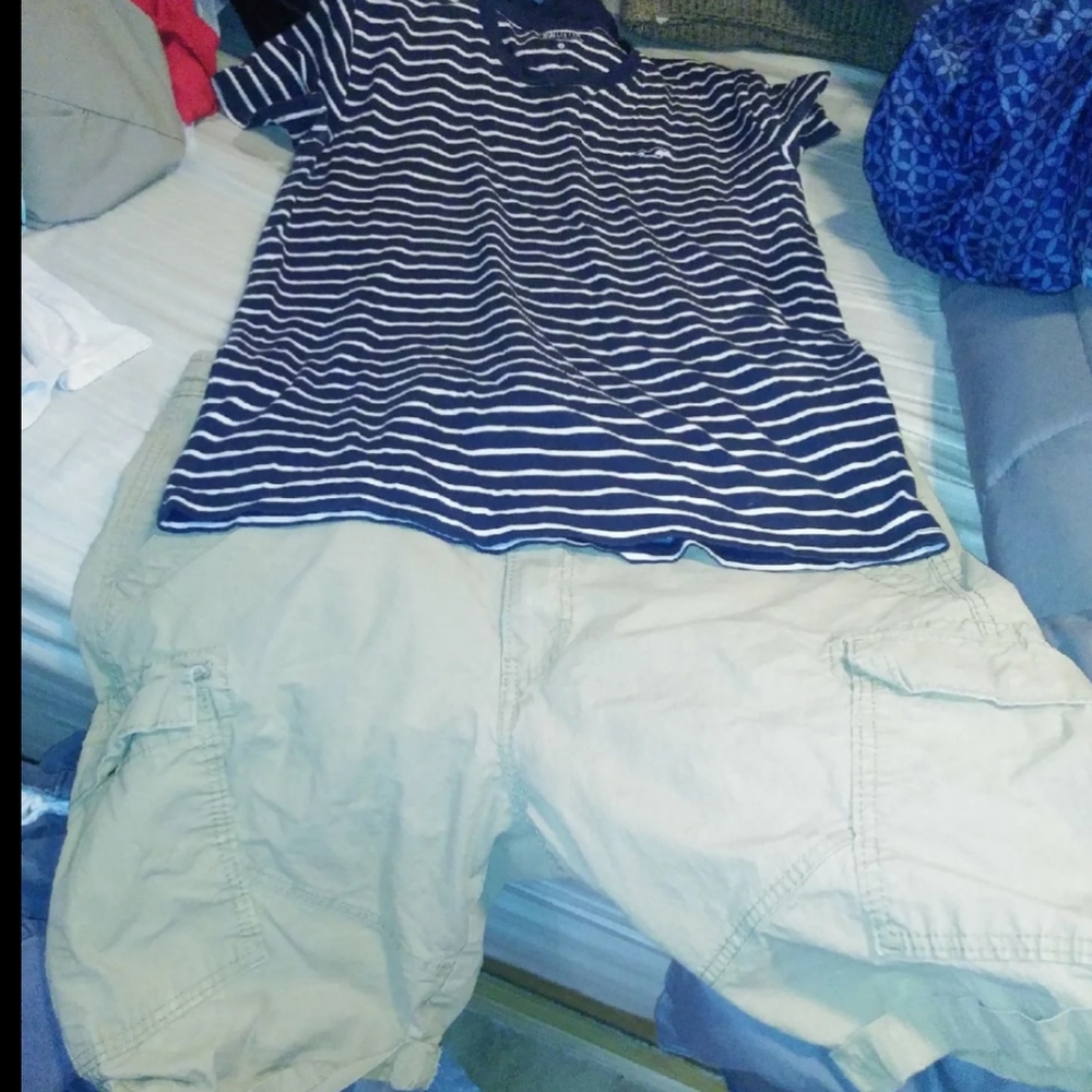 Hollister Shirt Levi Shorts bundle